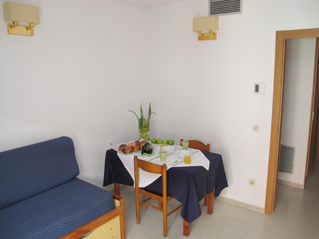 Apartamentos Santi Lloret de Mar Zimmer foto